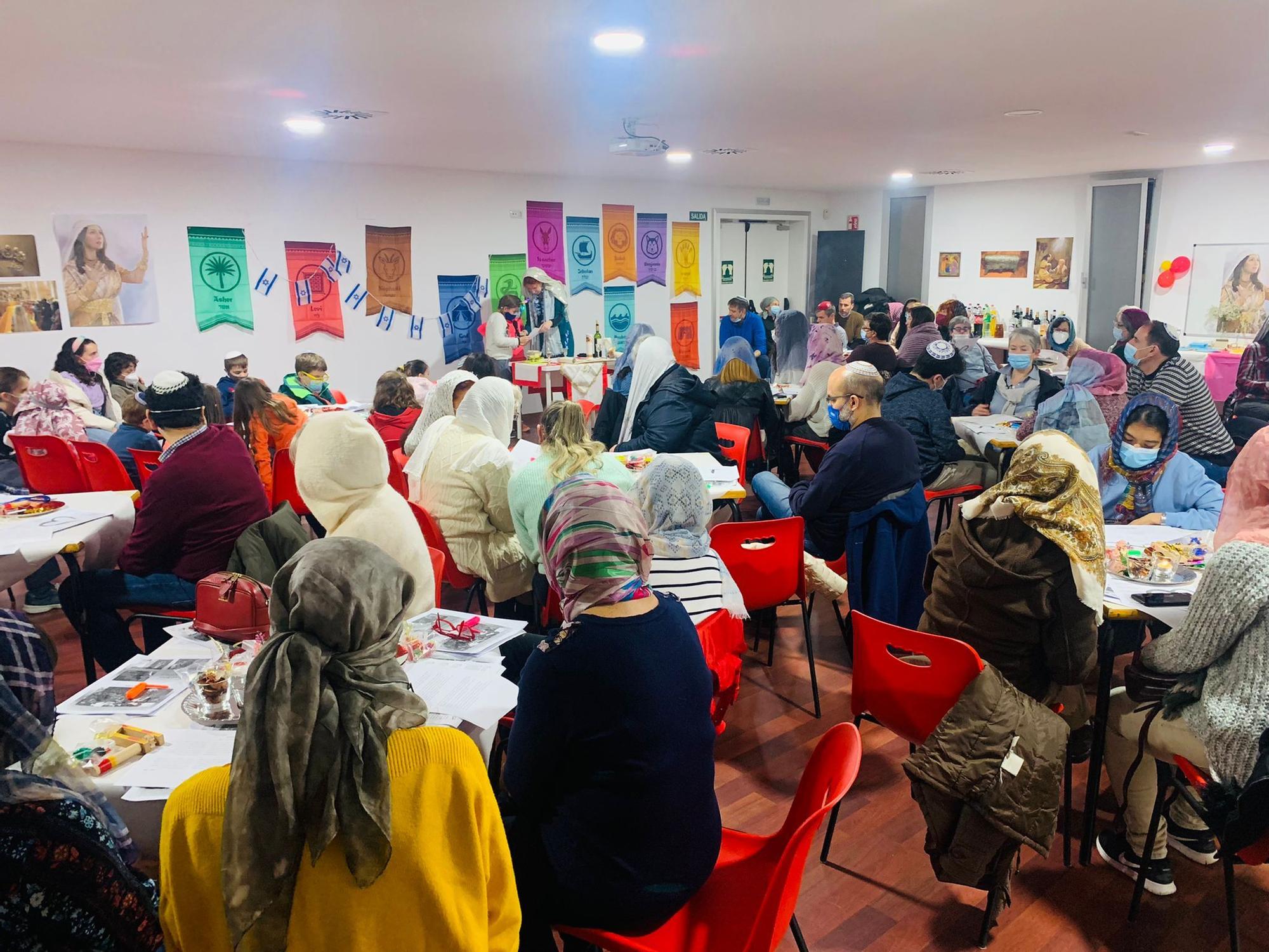 FOTOGALERÍA | Los judíos de Zaragoza celebran la fiesta de Purim 2022