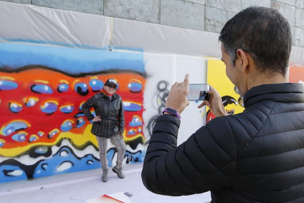 El graffiti de la guardesa, ganador entre los 14 participantes en el festival del Proyecto Ewa.