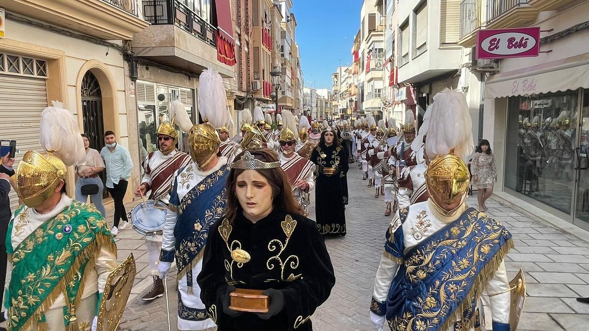 Desfile de figuras bíblicas en Puente Genil.