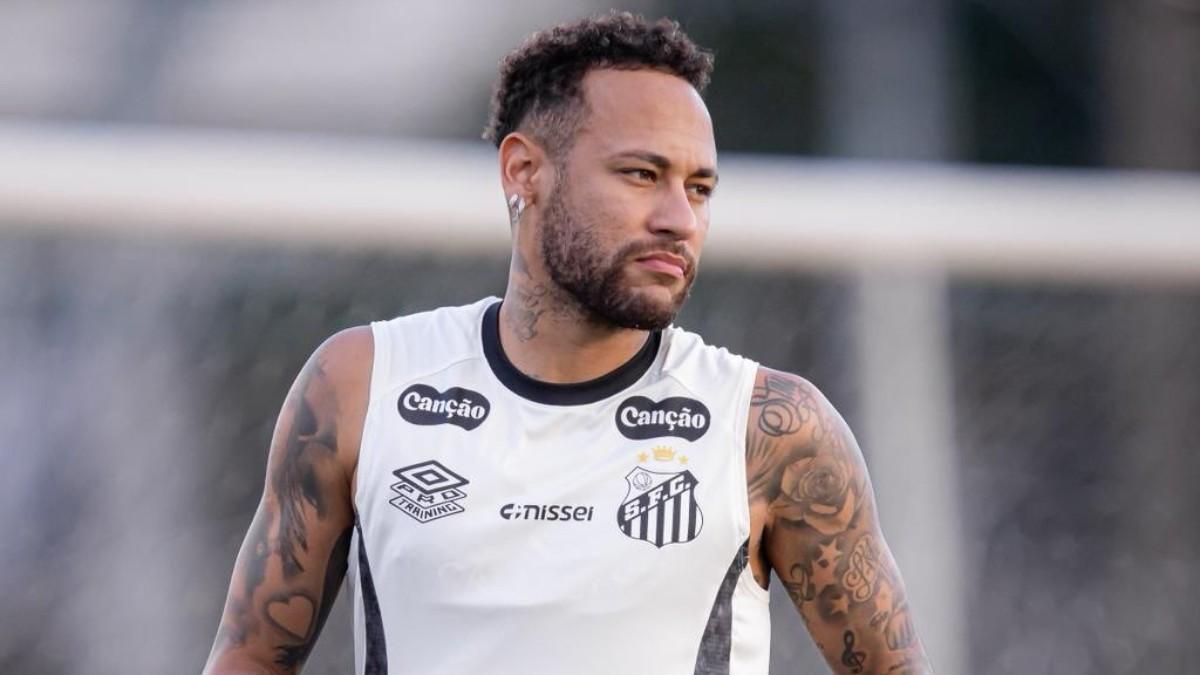 Cuca: "Neymar es la cabeza pensante y debe jugar en el medio"