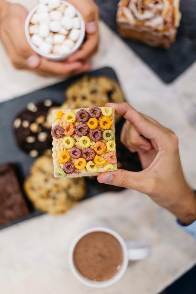 The Cookie Lab rice krispie treat froot loops