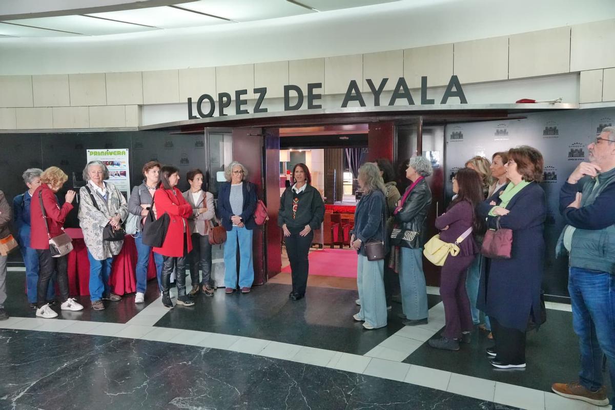 Visita al teatro López de Ayala en el Día Mundial del Teatro