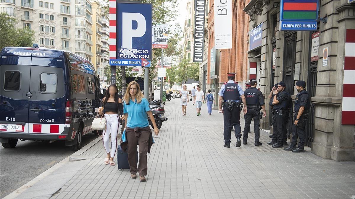 zentauroepp44931617 barcelona     07 09 2018      barcelona    miembros de emerg180907102749