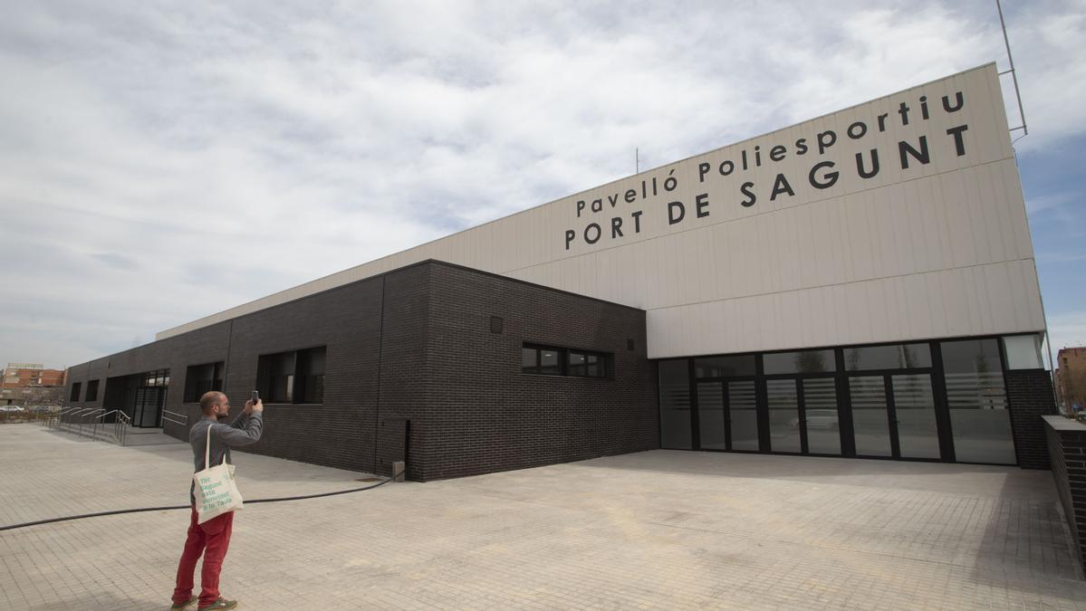 Imagen del exterior del pabellón del Port de Sagunt.