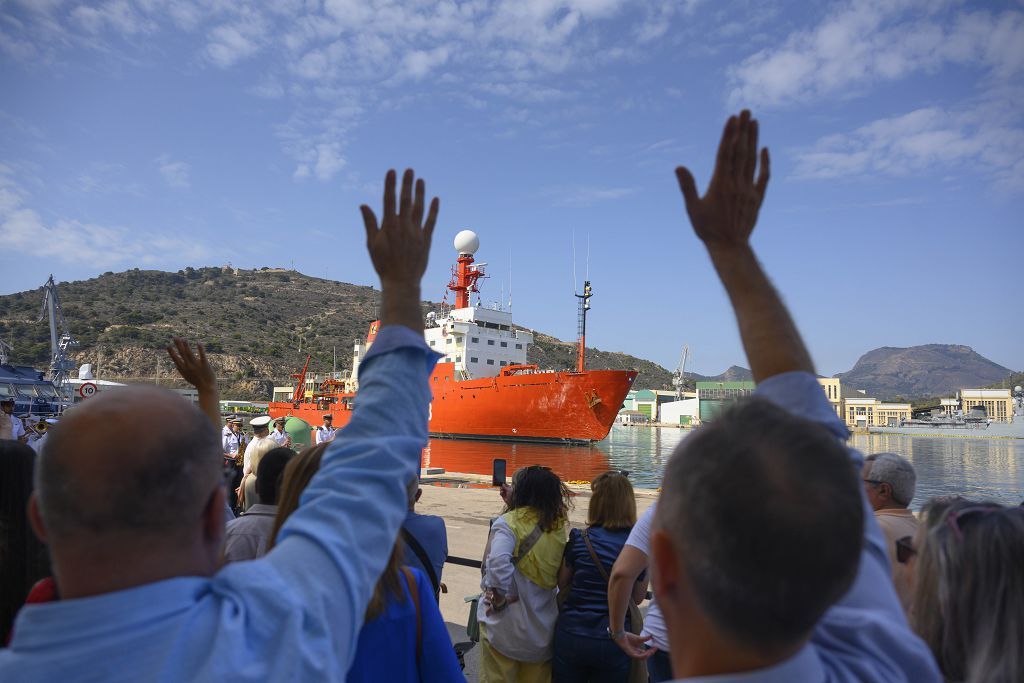 Llegada del buque Hesperides a Cartagena