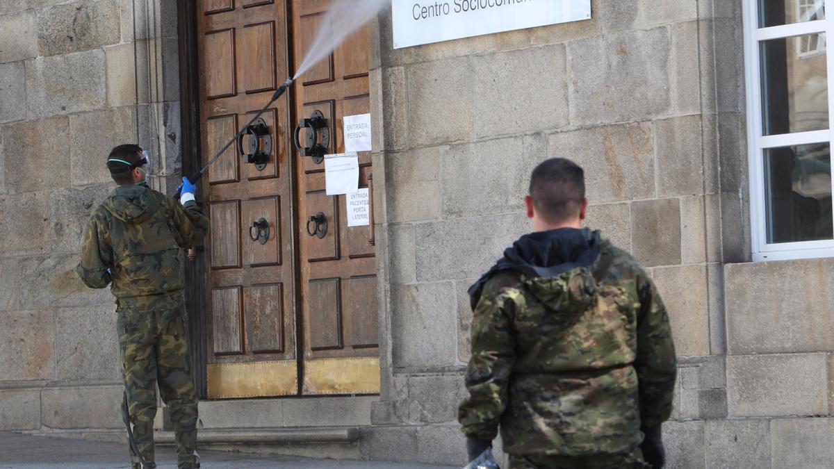 Labores de desinfección ejecutadas por la Brilat, durante la primera ola