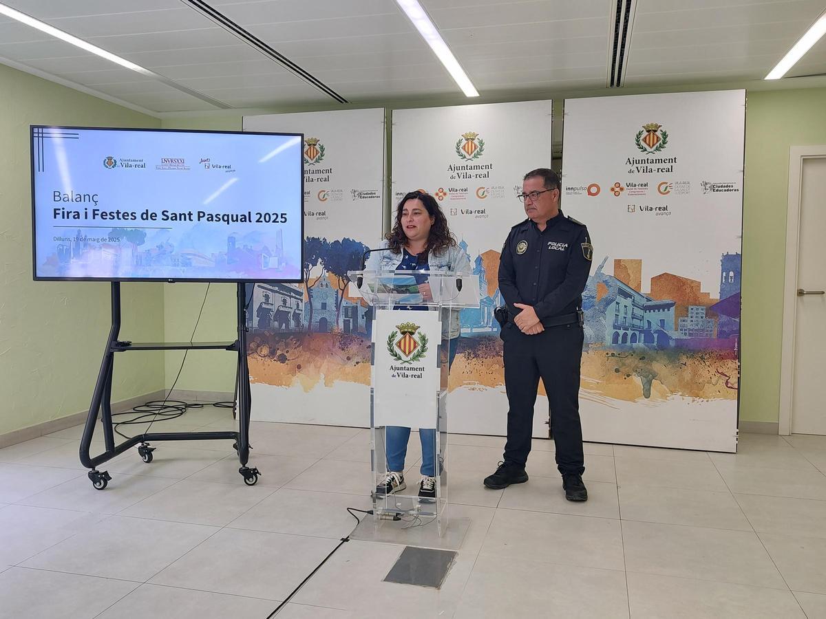 La concejala de Fiestas, Miriam Caravaca, hizo balance junto al intendente de la Policía Local, Ramón Martínez.