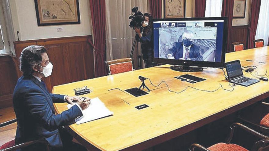 Gustavo Matos participa en el foro sobre catástrofes naturales.