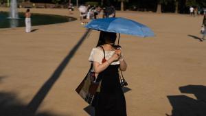 Espanya s’endinsa en una nova onada de calor que arrenca aquest dimecres i deixarà màximes per sobre dels 40 graus