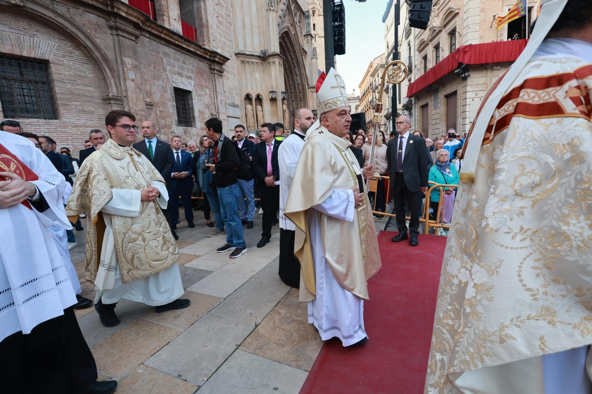 Todas las fotos de la Missa d'Infants en la plaza de la Virgen
