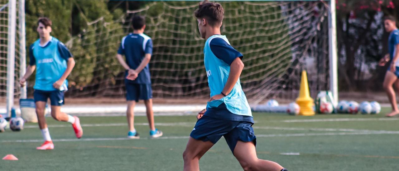 Entrenamiento de la Unión Deportiva Poblense