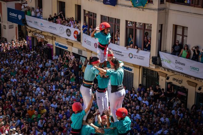 Castellers de Vilafranca hacen historia con el 3 de 9 amb folre i agulla