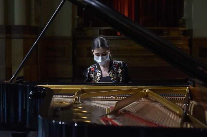 Alexandra Dovgan, prodigio al piano