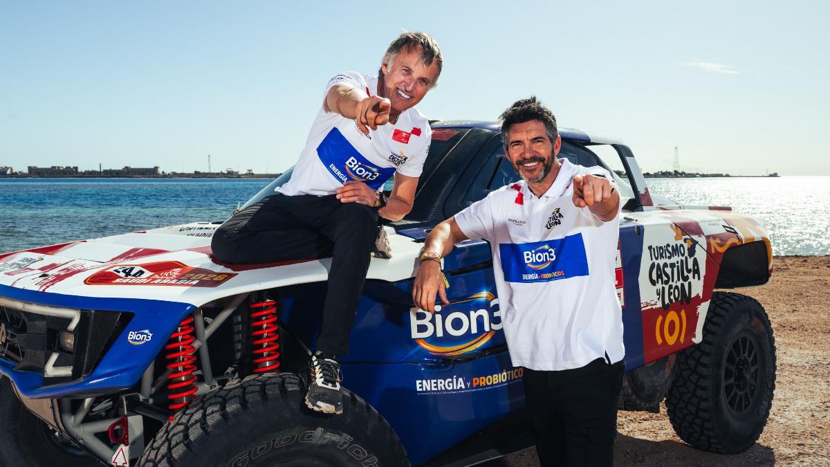 Edu Blanco y Jesús Calleja, tandem de Santana en el Dakar