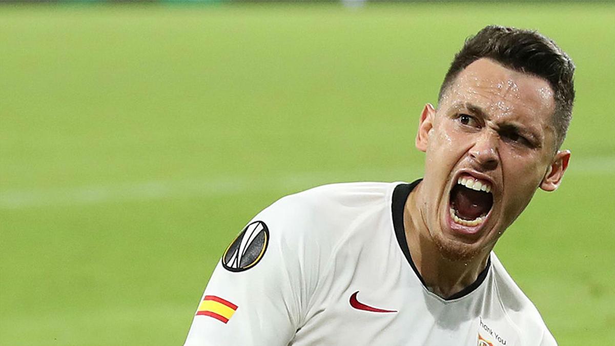 Ocampos, consagrado en Sevilla