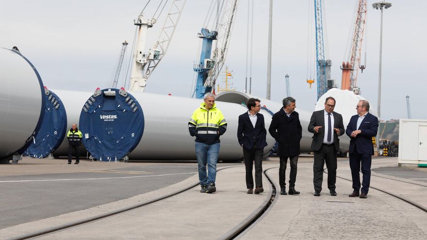 El Gobierno central asegura inversiones en el Puerto de Avilés ante la demanda empresarial