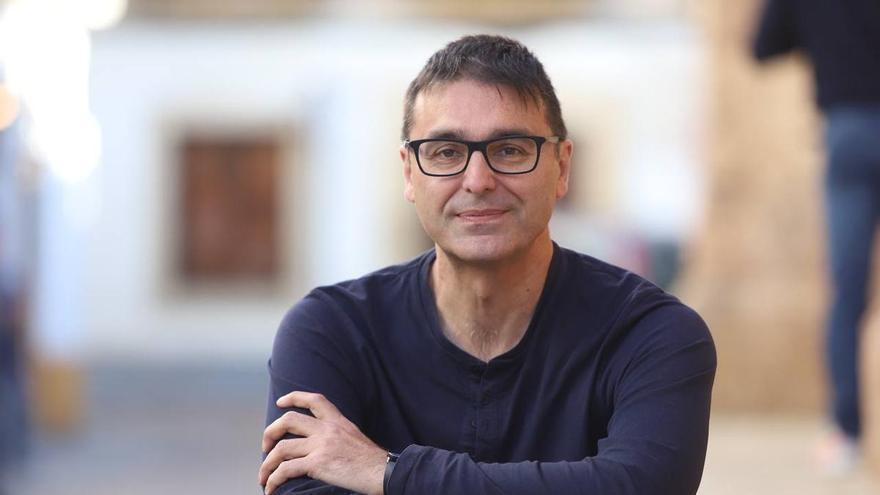 Pablo García Casado, Premio de la Crítica 2025: «Un poeta debe mirar lo anecdótico como situaciones que explican la vida»