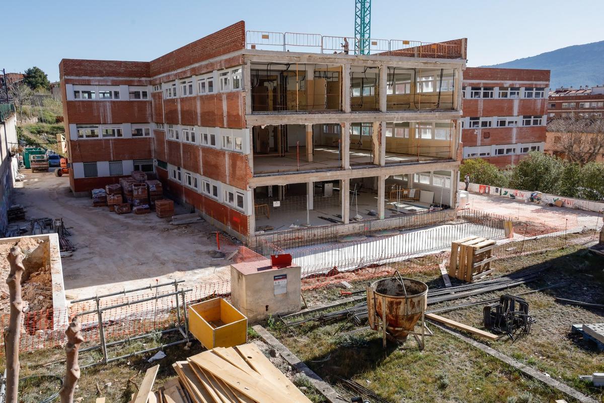 Las obras deben estar terminadas en su mayor parte para permitir el inicio del próximo curso en septiembre