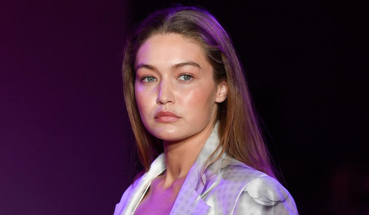 Gigi Hadid en la pasarela