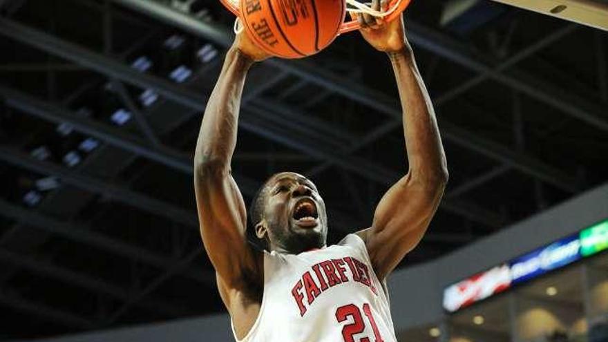 El HLA Alicante  incorpora a Amadou Sidibe para su juego interior