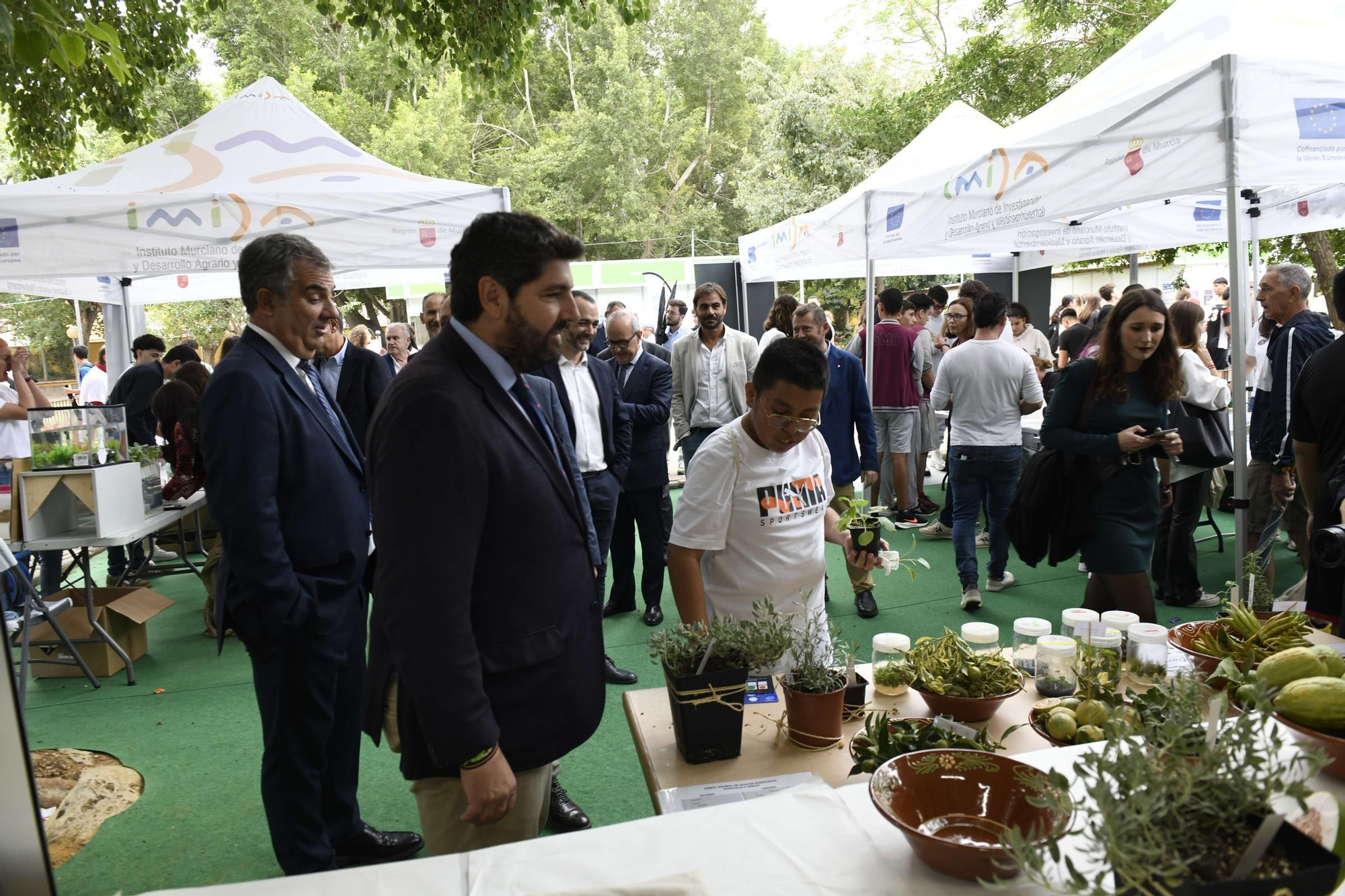 La primera jornada de la Semana de la Ciencia de Murcia, en imágenes