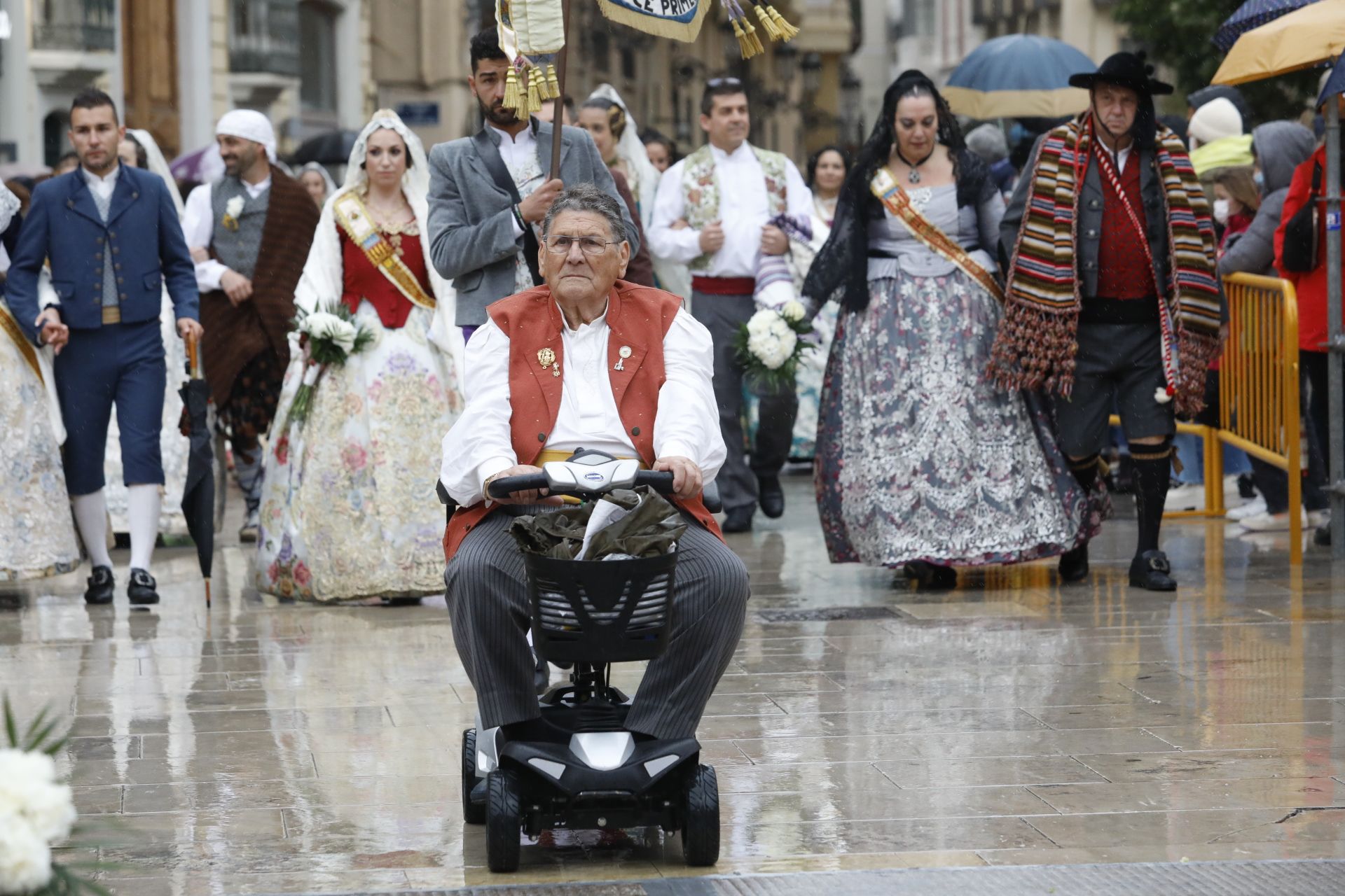 Búscate en el primer día de ofrenda por la calle de Quart (entre las 17:00 a las 18:00 horas)