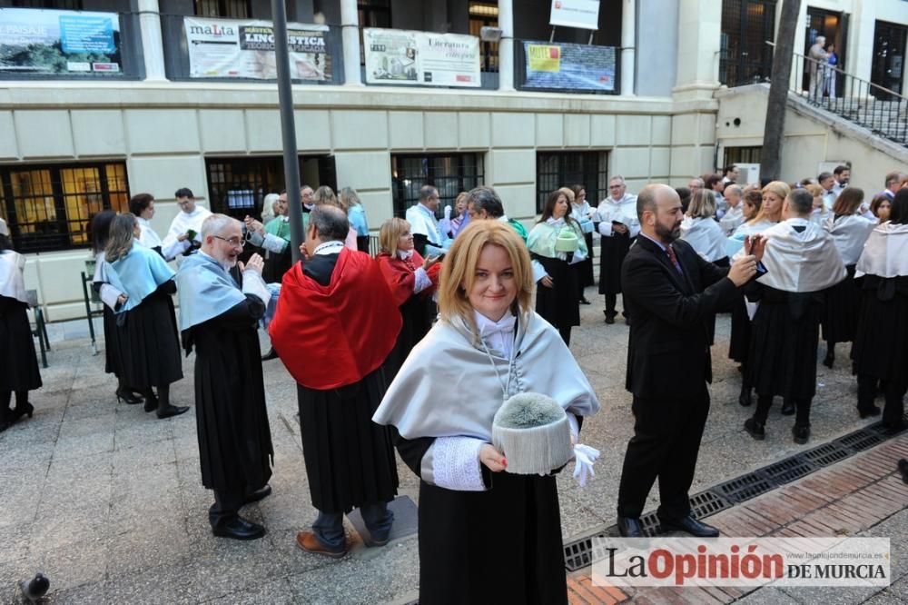 Rosamaría Alberdi, primera enfermera doctora honoris causa de España por la UMU