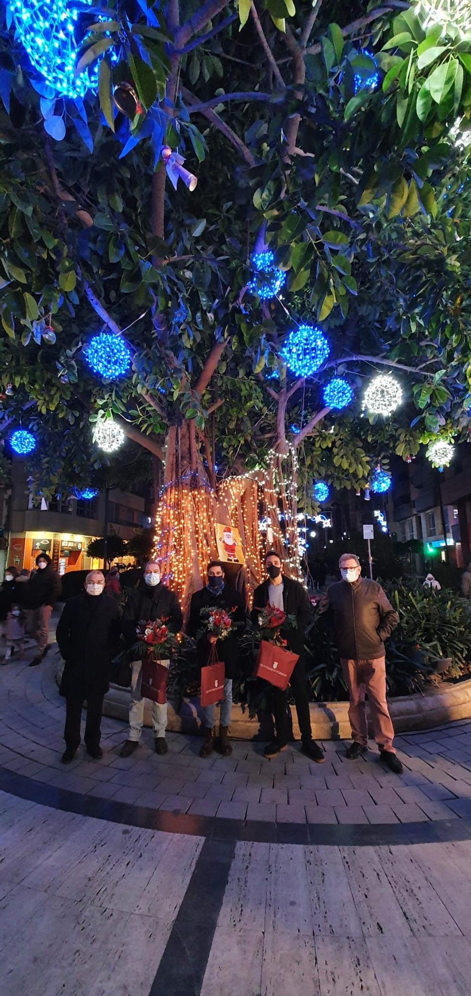 Torrent ilumina sus fiestas navideñas