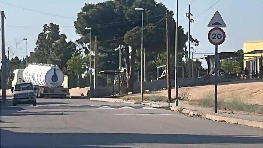 Vídeo | Veïns de la urbanització Can Fornaca de Riudarenes denuncien talls d’aigua durant dies