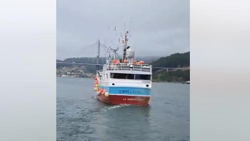 Evacuado un marinero por un accidente a bordo de un palangrero a 15 millas al oeste de las Cíes