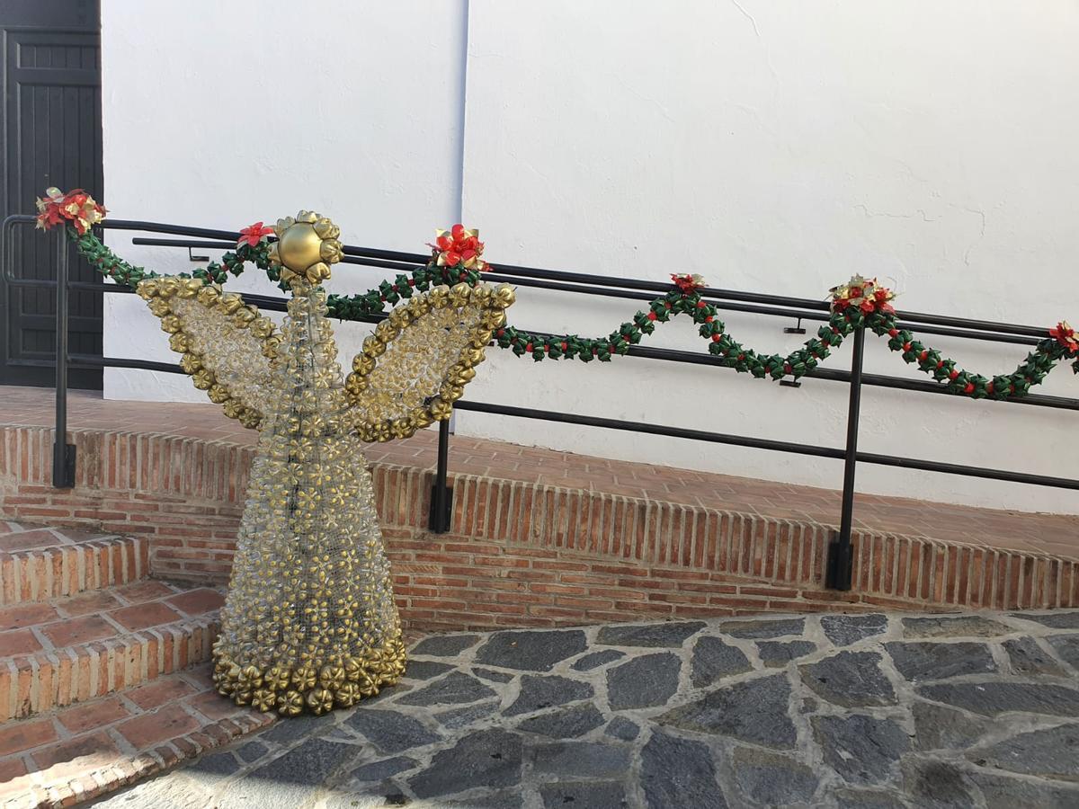 La decoración navideña en Canillas propone un nuevo modelo, más ecológico y respetuoso con el medioambiente