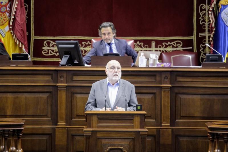 Pleno del Parlamento de Canarias  preside Gustavo Matos , presidente del gobierno , Victor Torres   | 19/05/2020 | Fotógrafo: Delia Padrón