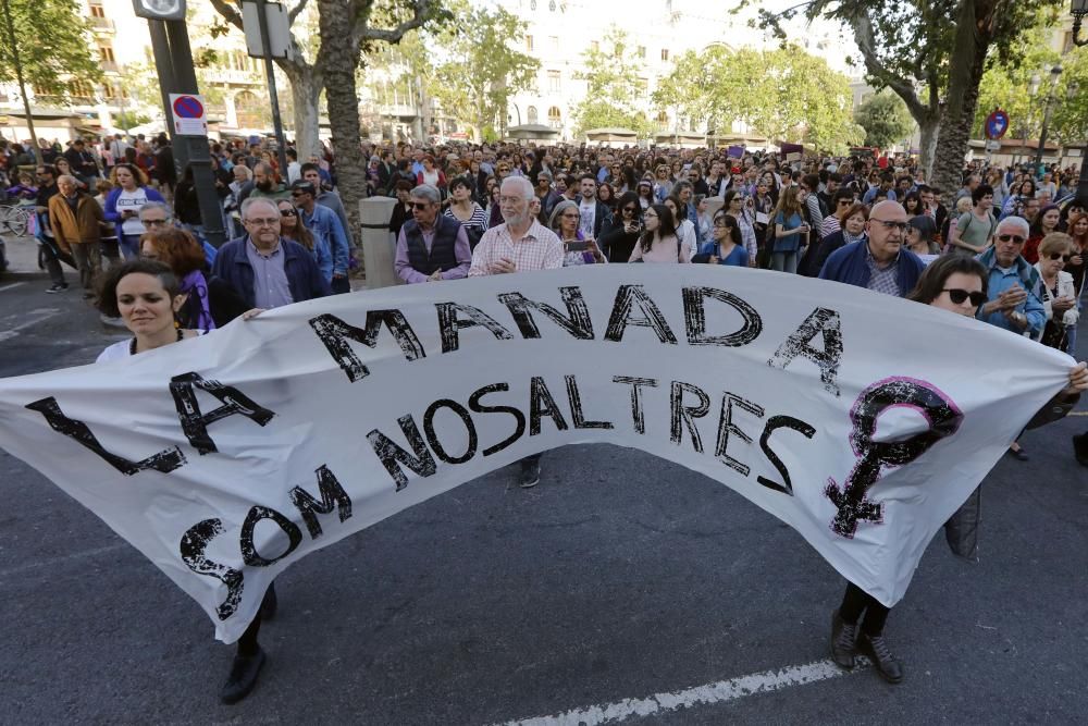 Marcha en València en protesta por la sentencia de 'La Manada'