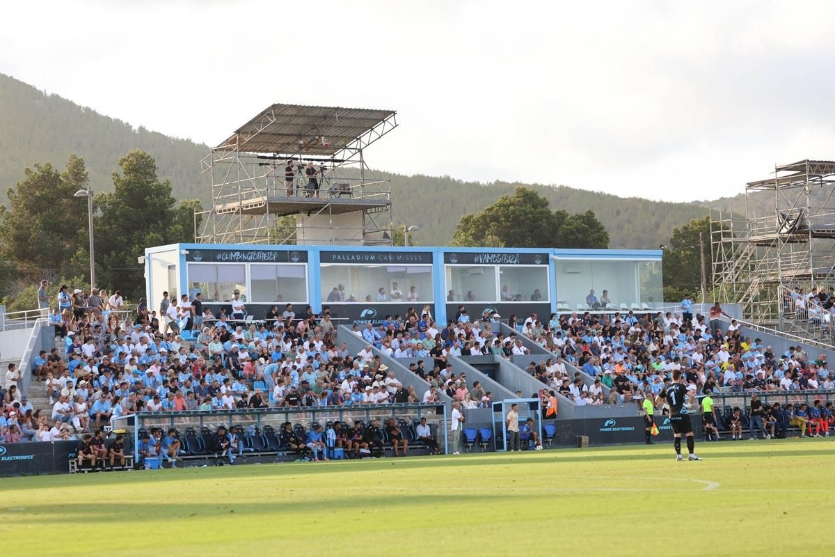Todas las imágenes del partido de la UD Ibiza contra el Andorra