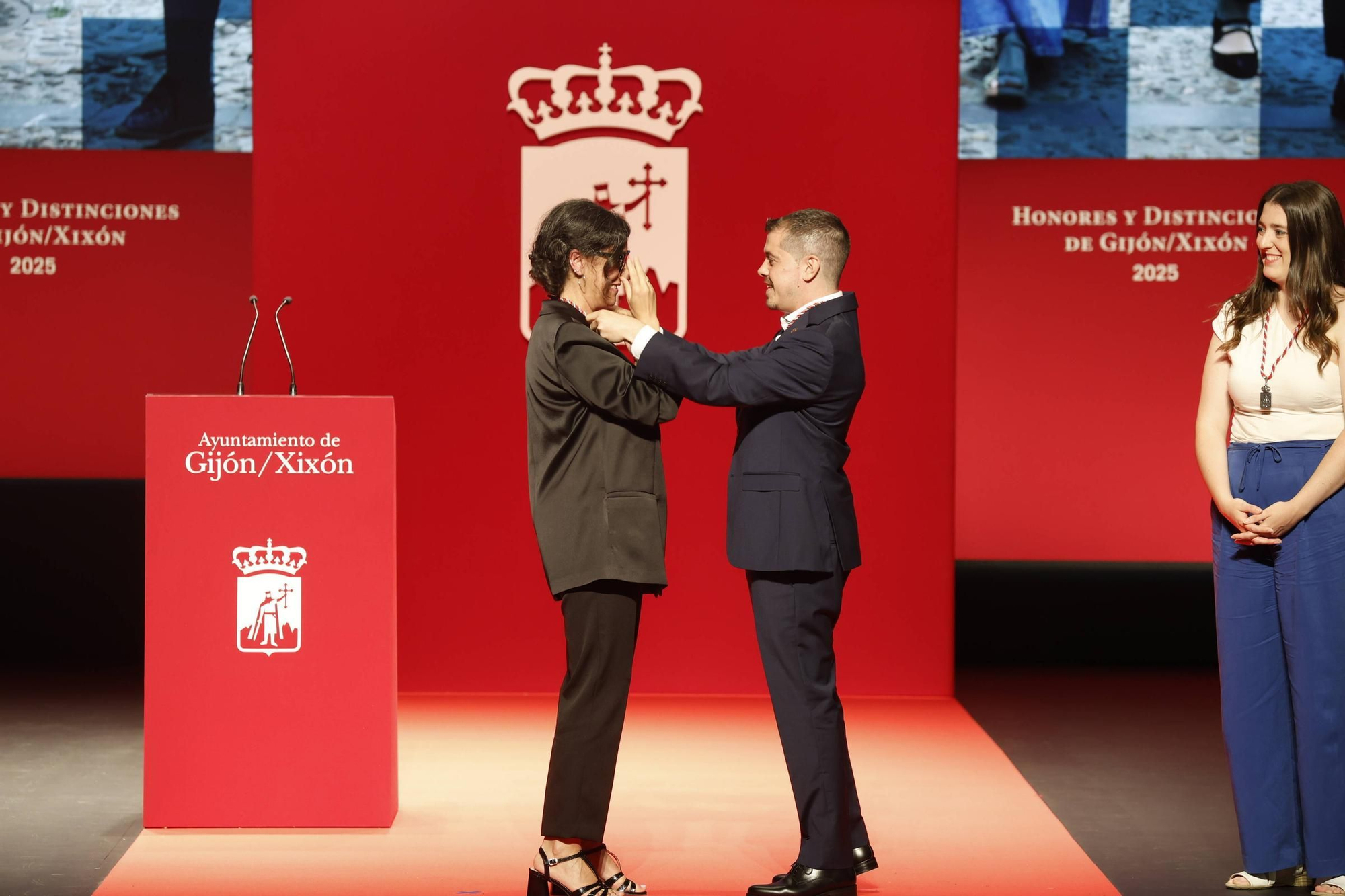 La entrega de medallas y distinciones de Gijón, en imágenes