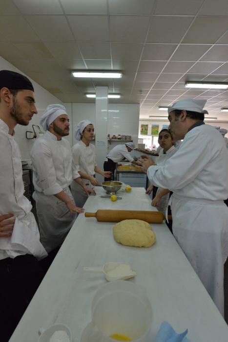 Platos de cine en la escuela de hostelería de Moreda de Aller