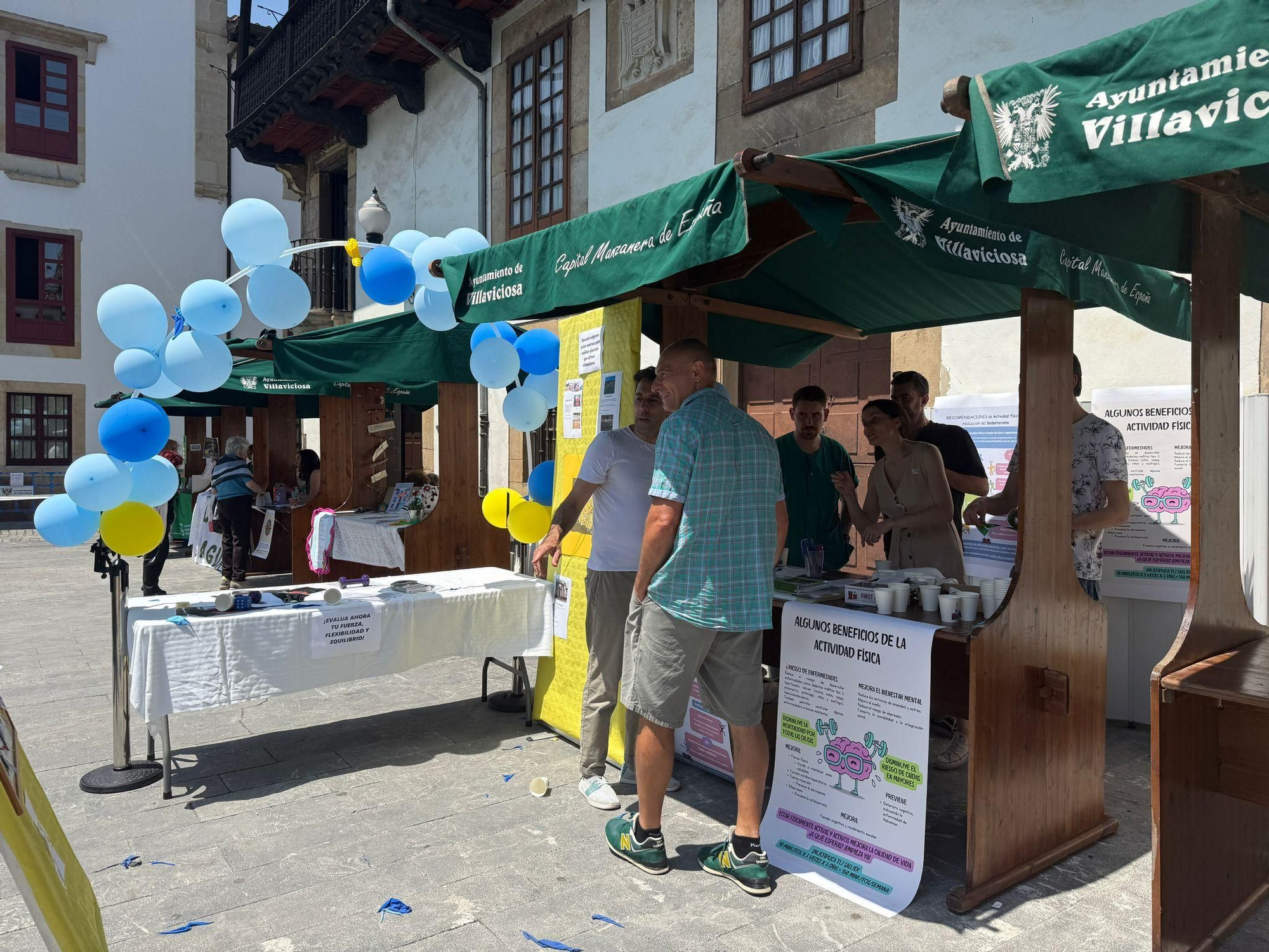 Así fue la mañana solidaria en la Feria de Asociaciones de Villaviciosa