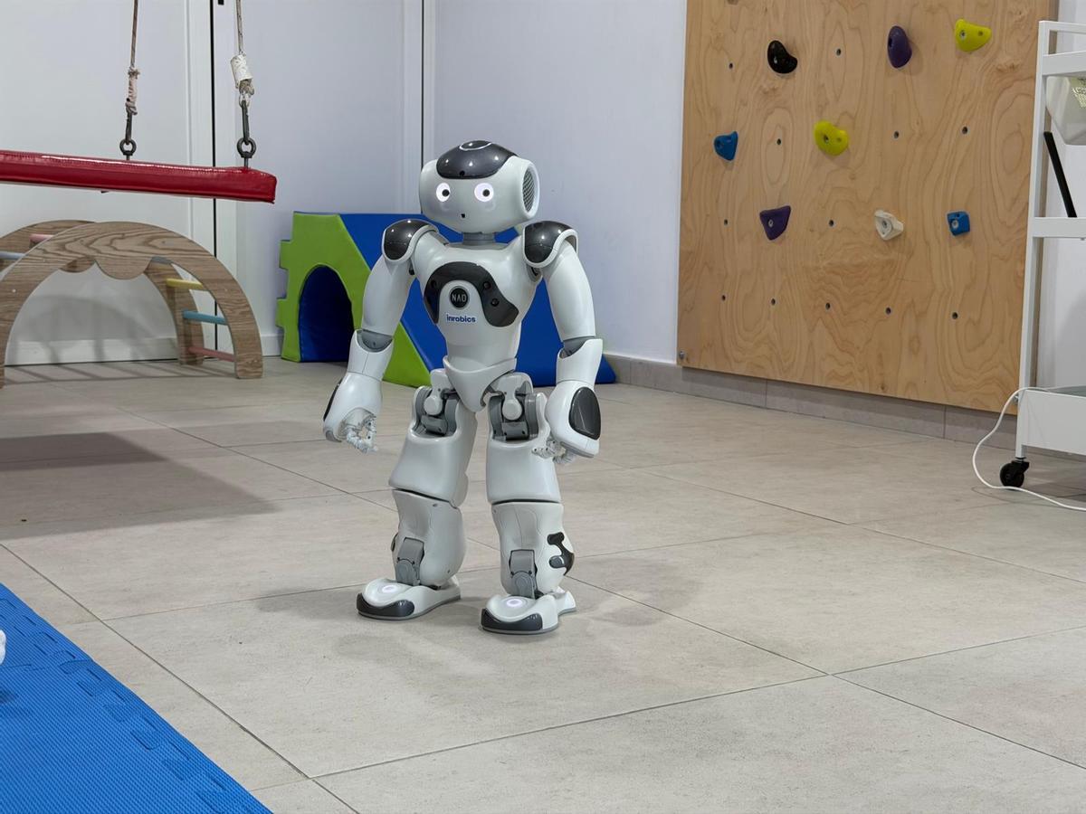 'Juani', el nuevo robot de San Juan de Dios para los más pequeños.