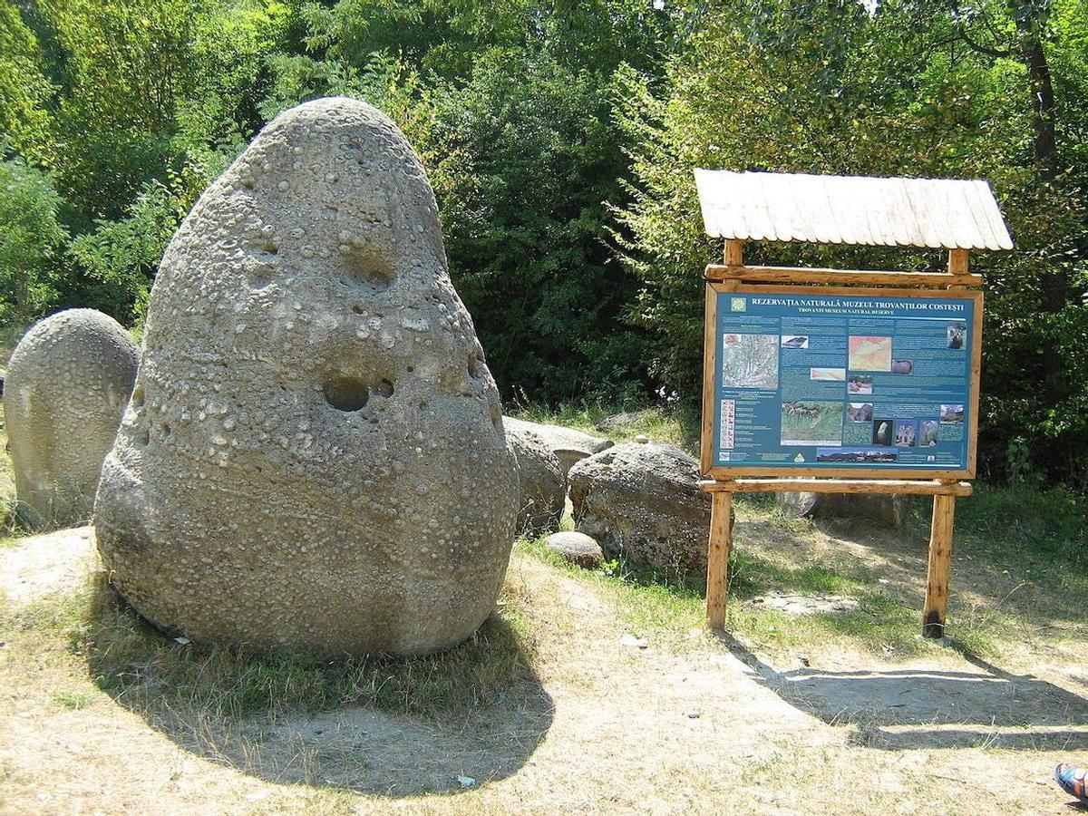 Trovants, Rumanía