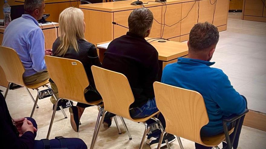 Fiscalía de Tenerife revisa penas a georgianos por robo continuado.