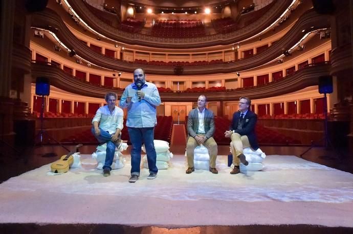 13-11-2019 LAS PALMAS DE GRAN CANARIA. Presentación de 'Donde mueren los ríos' en homenaje a Antonio Lozano, en el Teatro Pérez Galdós  | 13/11/2019 | Fotógrafo: Andrés Cruz