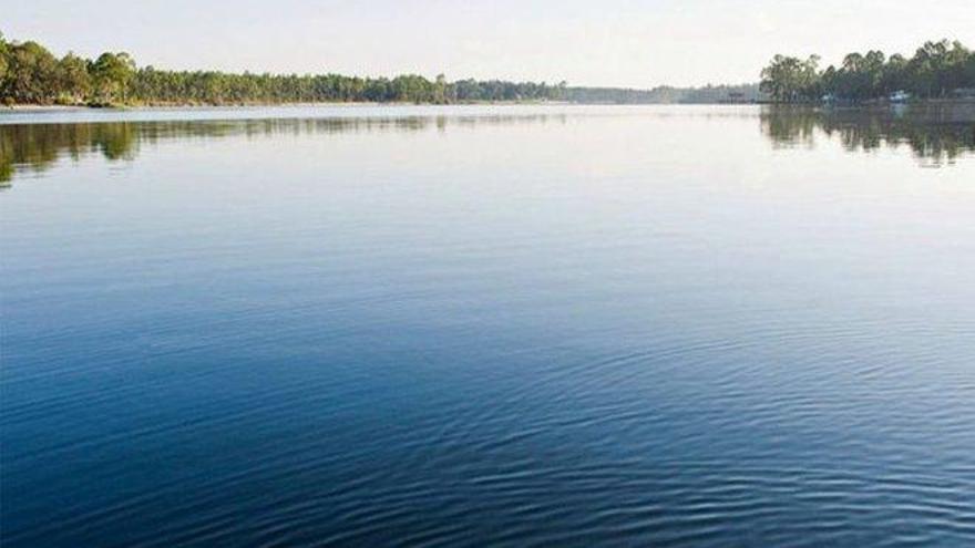 Una organización ecologista compra un lago en Florida para proteger el agua