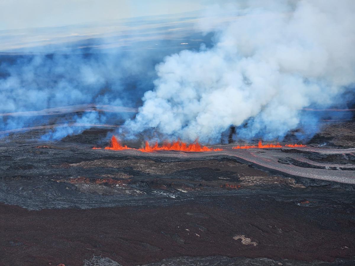 Ríos de lava recorren la isla de Hawái.