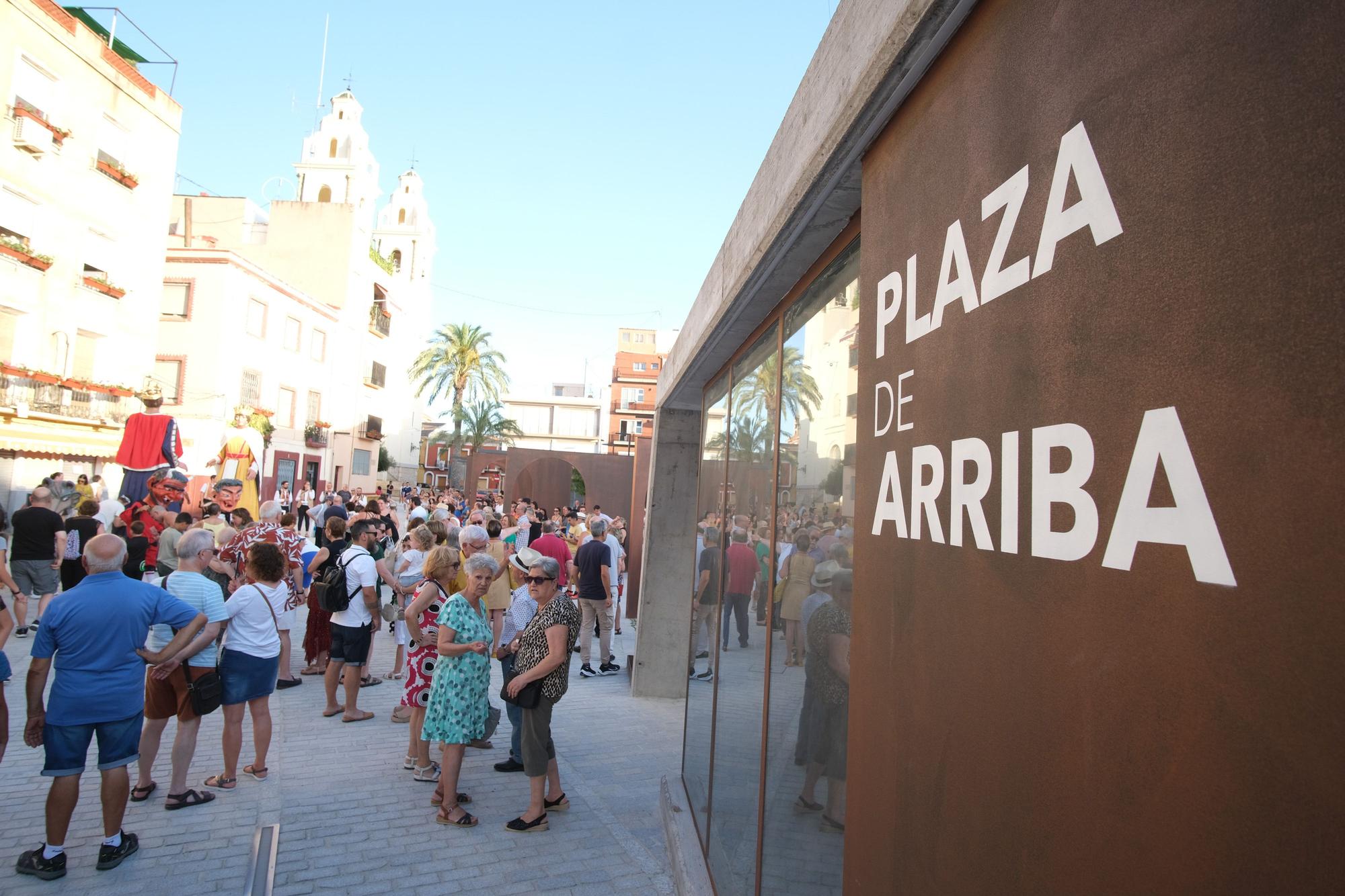 Así ha sido el acto de inaguración de la nueva Plaza de Arriba de Elda