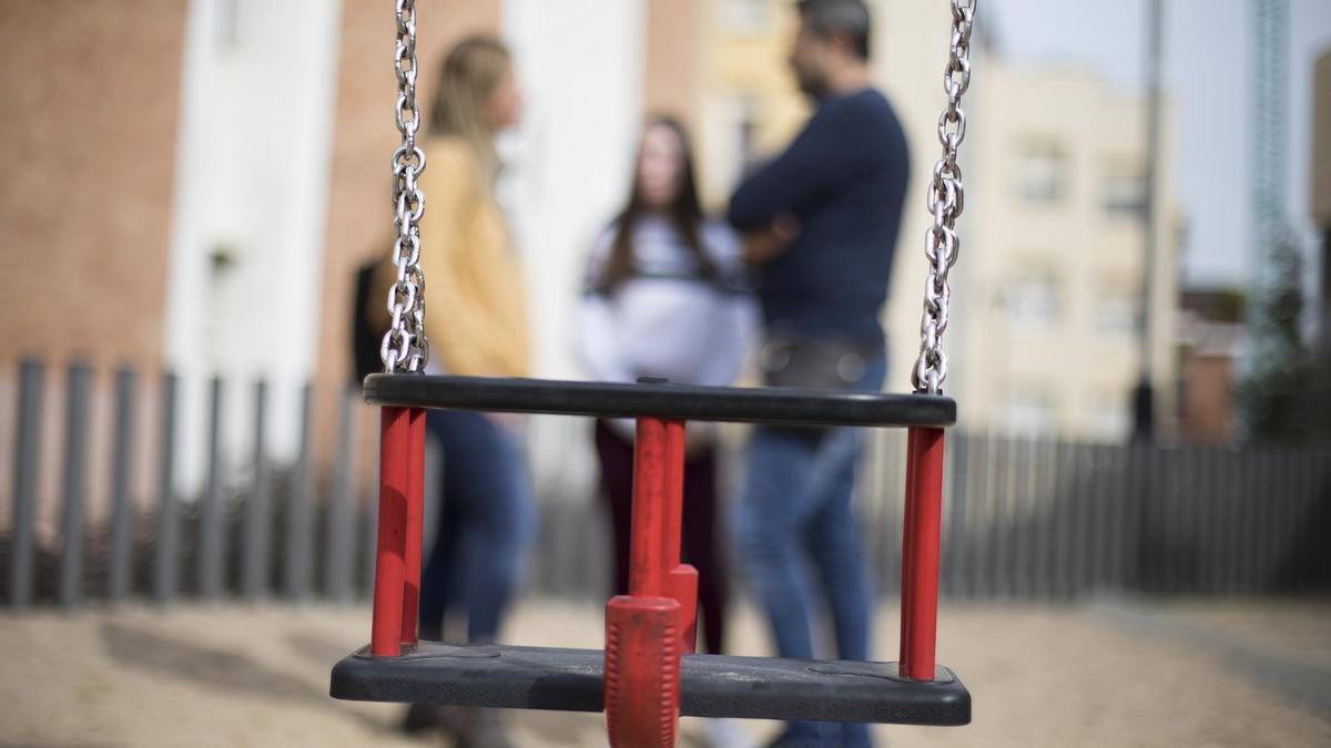 El calvario de las familias que denuncian a las escuelas donde sus hijos han sufrido acoso escolar.