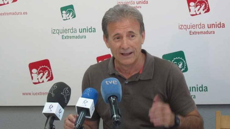 IU cuestiona el proceso electoral de Caja Rural de Extremadura por no ser &quot;el método más democrático&quot;
