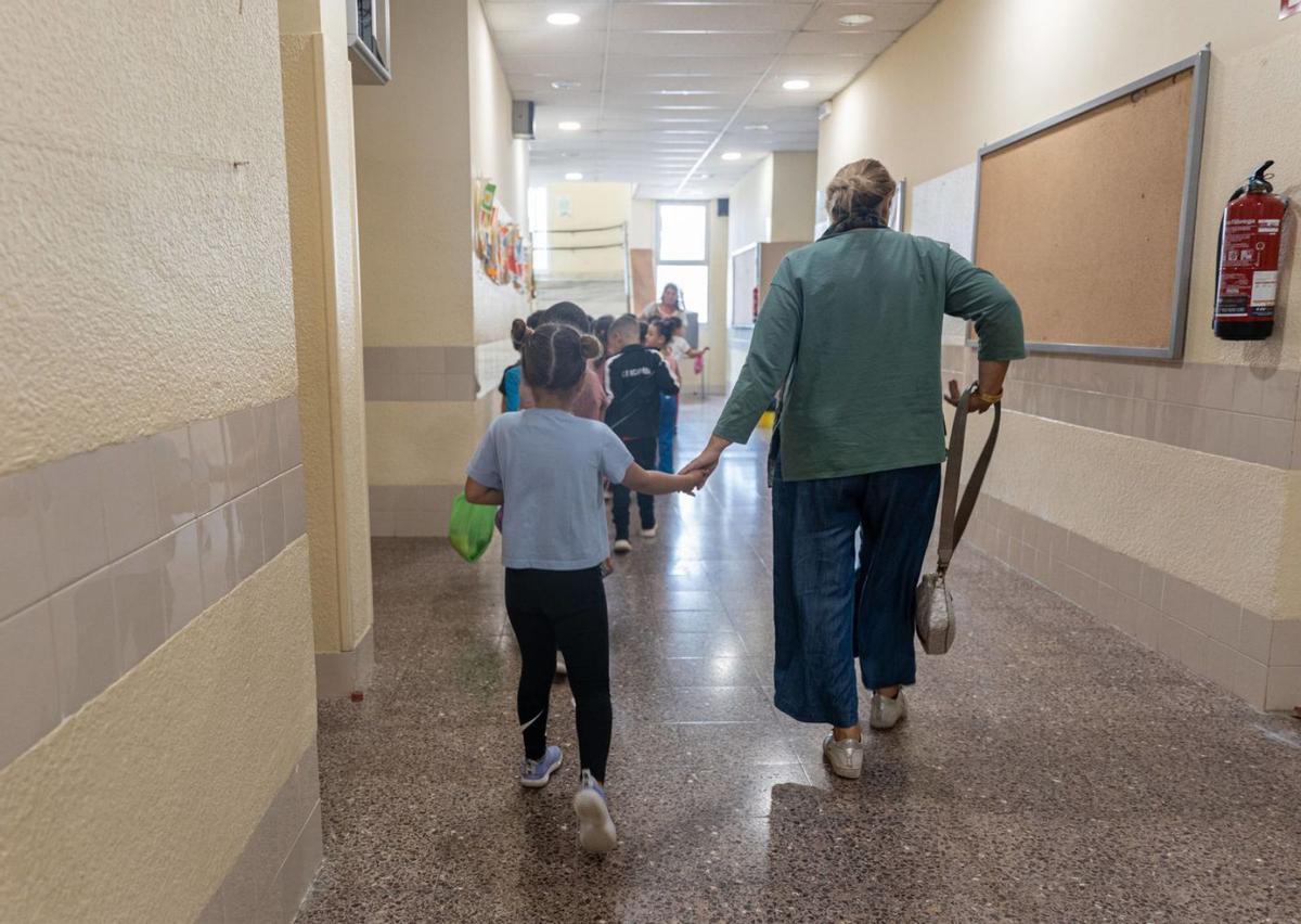 El 23% de la població catalana no pot cobrir el cost de la criança