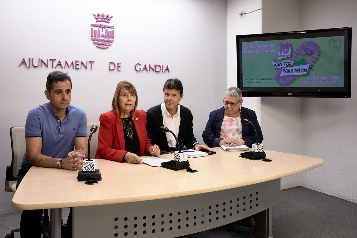 Una imagen de la presentación de la carrera, este jueves, en el Ayuntamineto de Gandia