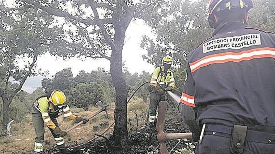 Más de mil rayos provocan siete pequeños incendios en Castellón