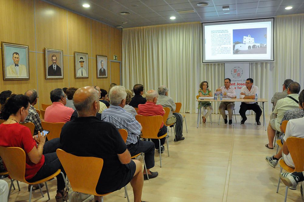 Reunión vecinal del Plan Especial de Protección.